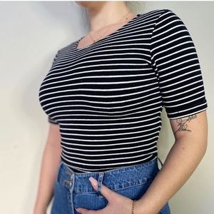 Black and white t-shirt